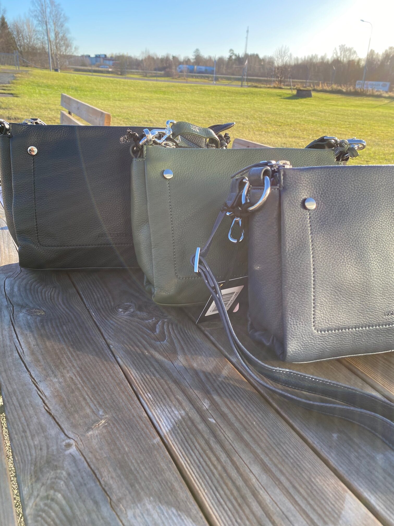 Skinnväskor från House of sajaco